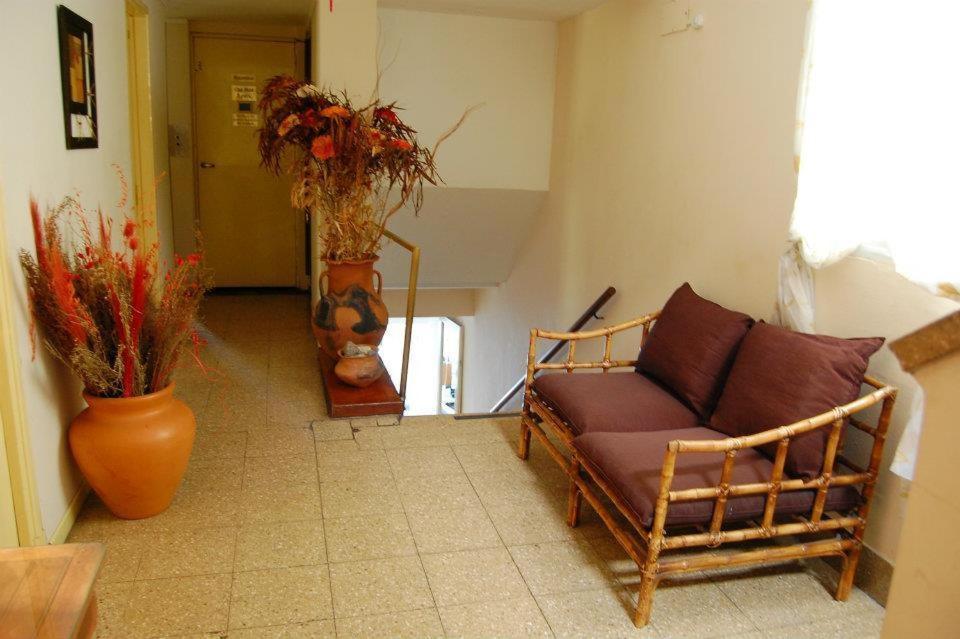 Del Paseo Hotel 2*